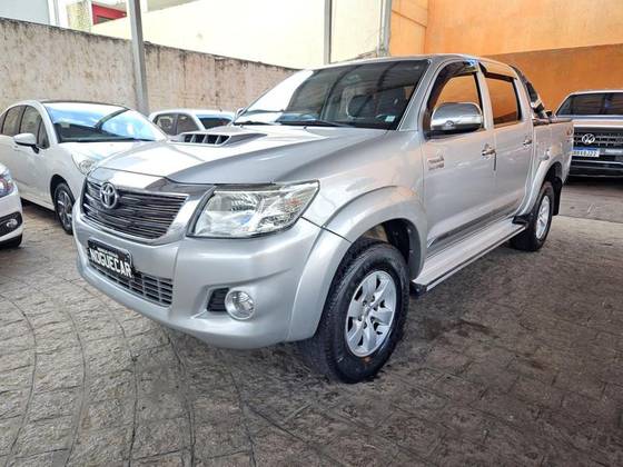 TOYOTA HILUX 3.0 SRV 4X4 CD 16V TURBO INTERCOOLER DIESEL 4P AUTOMÁTICO